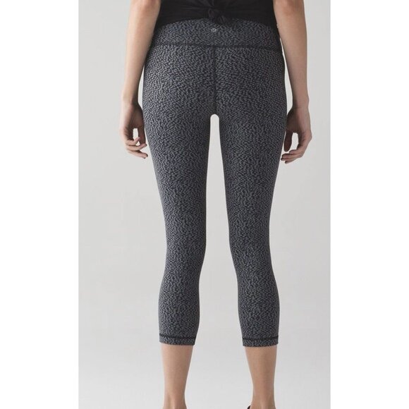 Lululemon Wunder Under Crop III Pant In Digi Pixie Black Pitch Grey Size 4 Gym - Picture 3 of 12